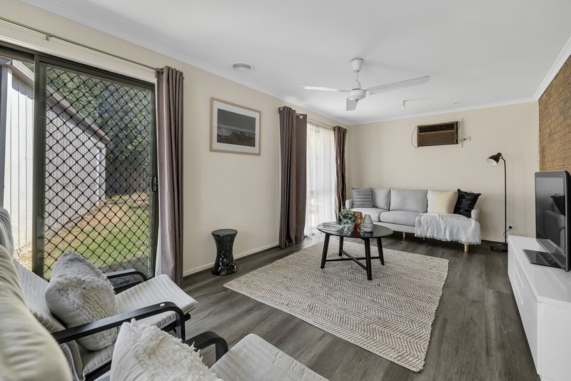 Photo - 1 Corella Place, Werribee VIC 3030 - Image 6