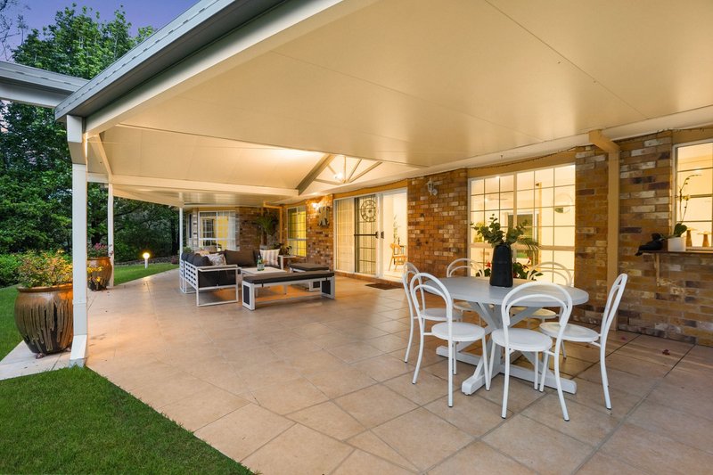 Photo - 1 Cornwall Close, Springwood QLD 4127 - Image 12