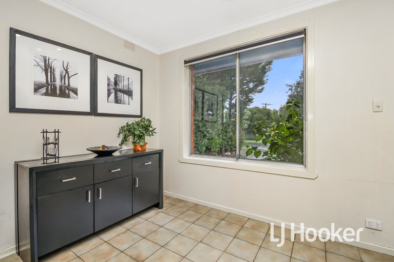 Photo - 1 Cornwall Street, Hallam VIC 3803 - Image 4