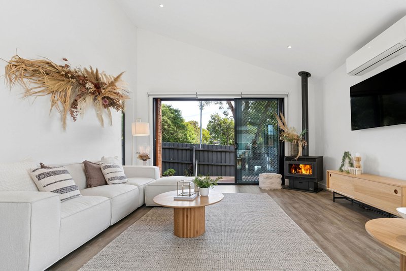 Photo - 1 Correa Court, Langwarrin VIC 3910 - Image 4