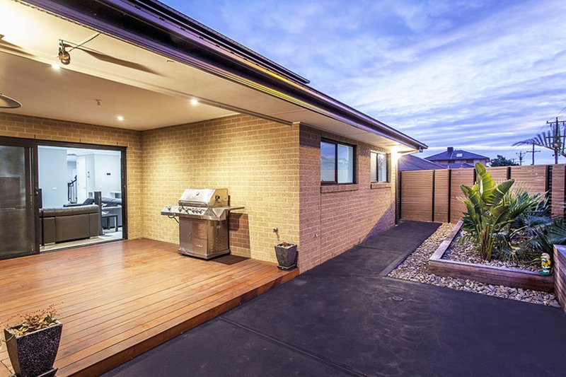 Photo - 1 Cottongum Avenue, Keysborough VIC 3173 - Image 15