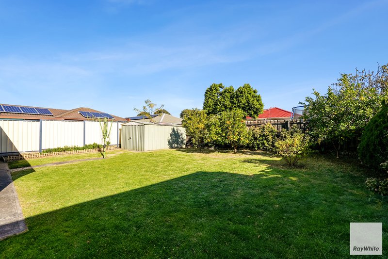 Photo - 1 Cowley Street, Delahey VIC 3037 - Image 13