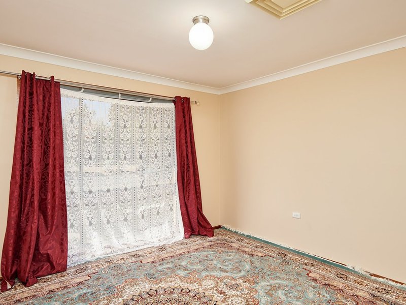 Photo - 1 Coyne Street, Mount Austin NSW 2650 - Image 7