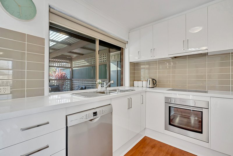 Photo - 1 Crawley Court, Craigieburn VIC 3064 - Image 7