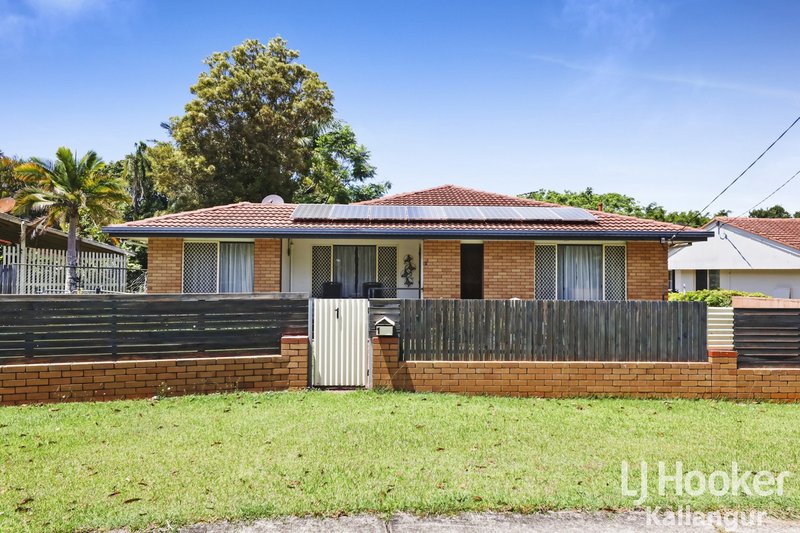 1 Crest Street, Kallangur QLD 4503