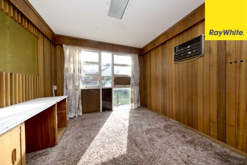 Photo - 1 Crisp Road, Elizabeth Downs SA 5113 - Image 2