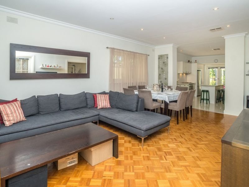 Photo - 1 Crompton Drive, Wattle Park SA 5066 - Image 6