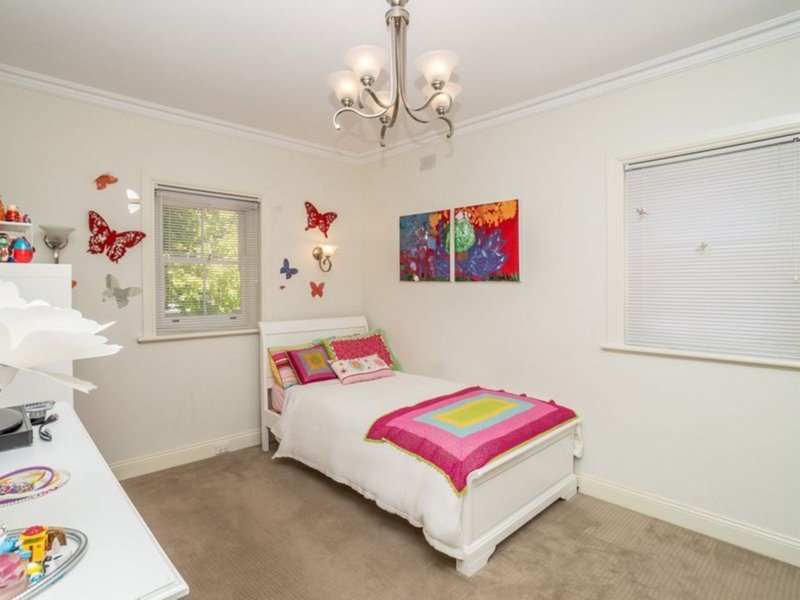 Photo - 1 Crompton Drive, Wattle Park SA 5066 - Image 13