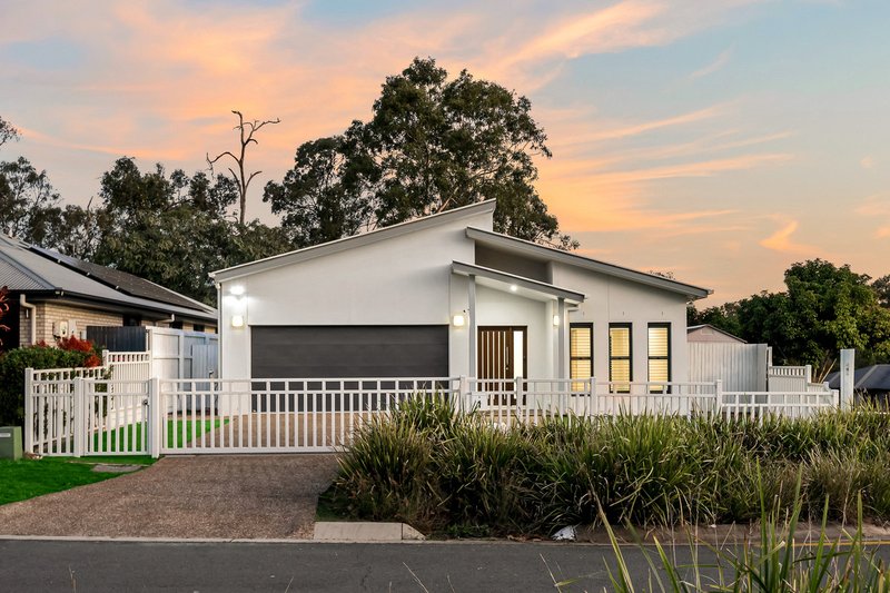 Photo - 1 Cromwell Court, Doolandella QLD 4077 - Image 1