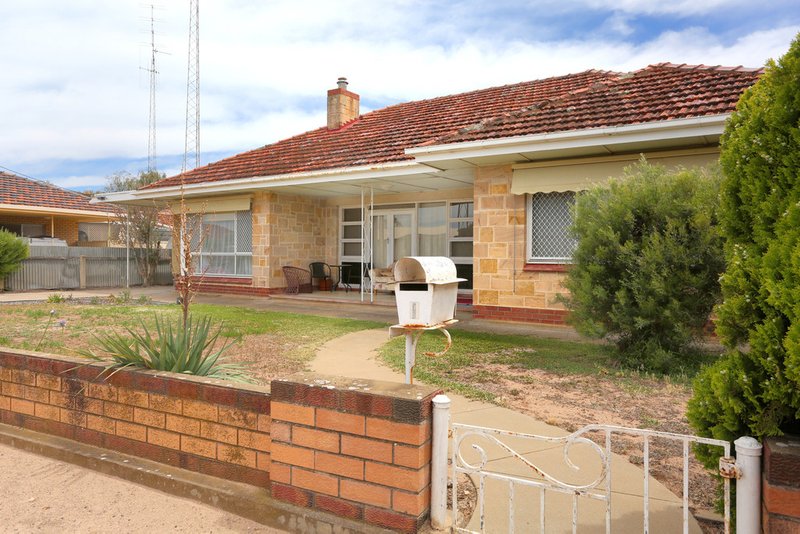 Photo - 1 Crosby Street, Kadina SA 5554 - Image 2