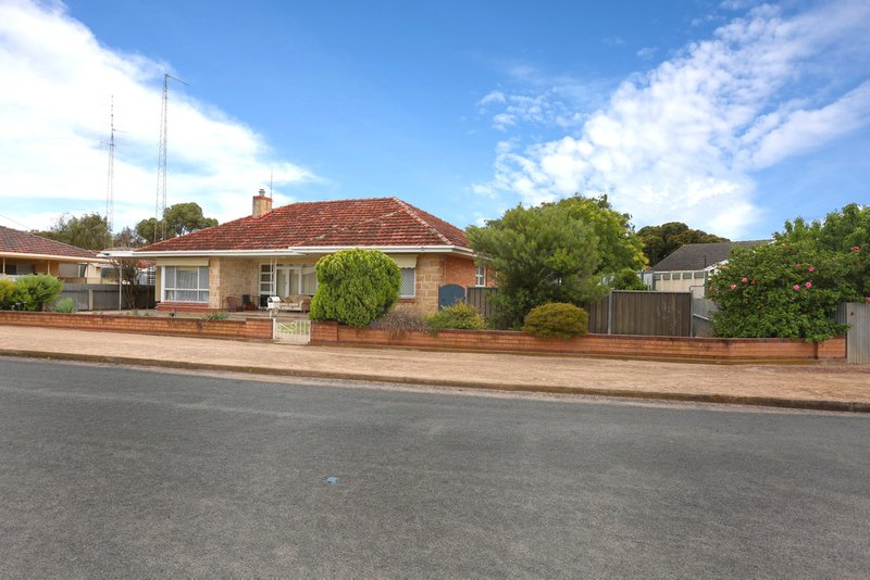 Photo - 1 Crosby Street, Kadina SA 5554 - Image 20