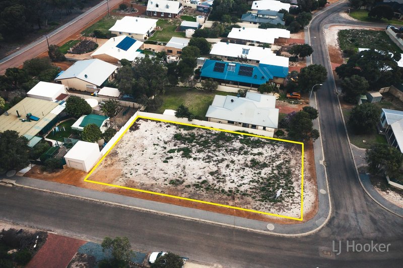 Photo - 1 Croydon Street, Hopetoun WA 6348 - Image 3