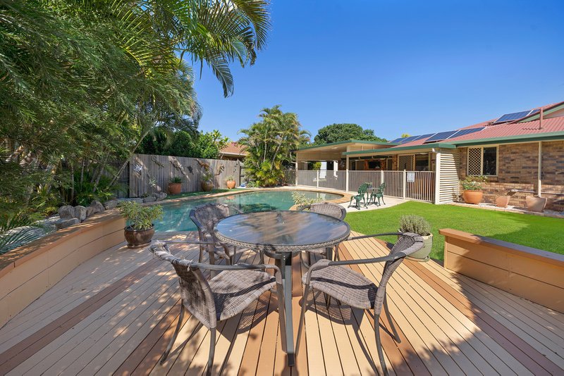 1 Crystelle Court, Murrumba Downs QLD 4503