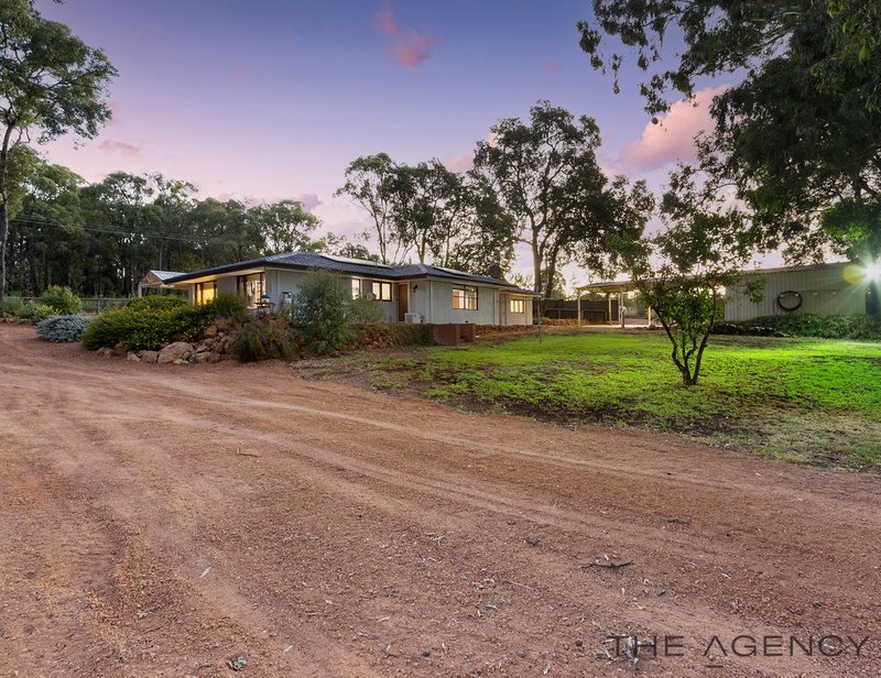 Photo - 1 Cunnold Street, Pickering Brook WA 6076 - Image 30