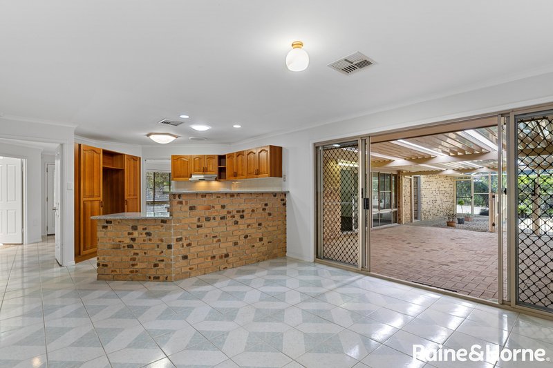 Photo - 1 Curlew Crescent, Cooroy QLD 4563 - Image 6
