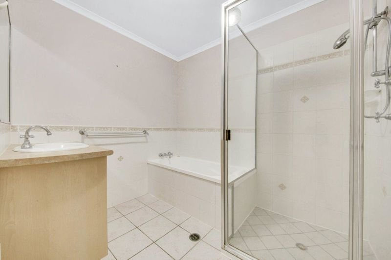 Photo - 1 Curran Court, Clinton QLD 4680 - Image 6