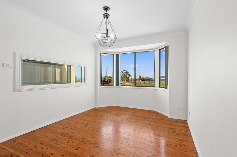 Photo - 1 Cuthbert Drive, Mount Warrigal NSW 2528 - Image 4