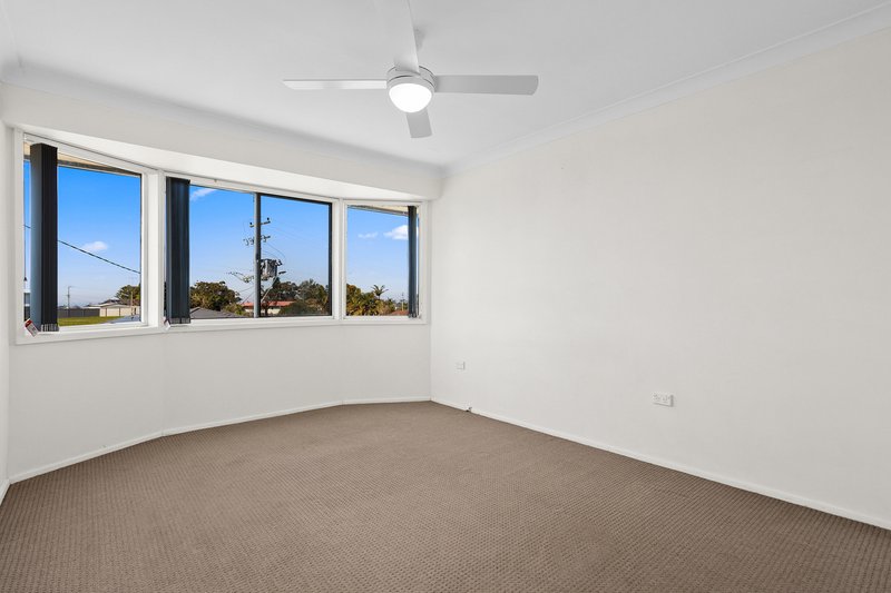 Photo - 1 Cuthbert Drive, Mount Warrigal NSW 2528 - Image 5