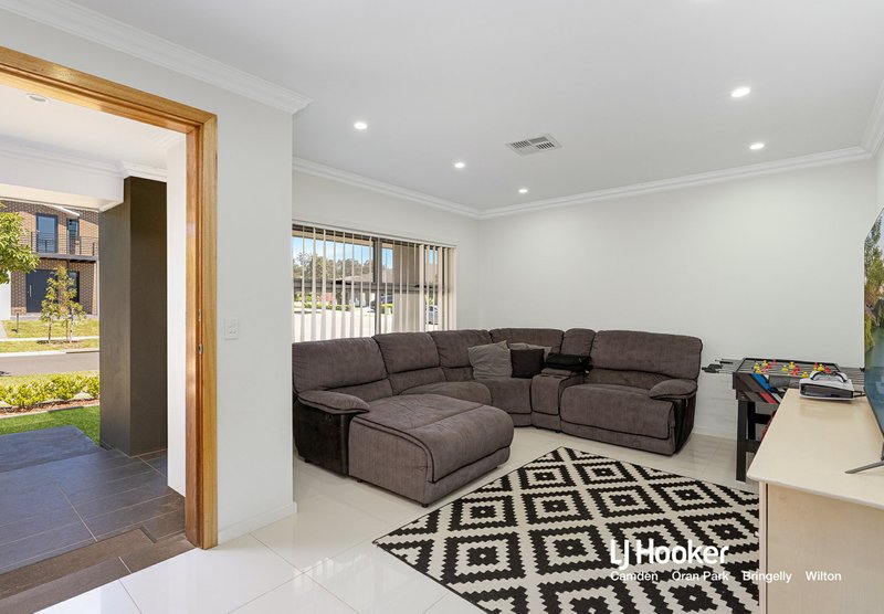 Photo - 1 Daddo Street, Oran Park NSW 2570 - Image 8