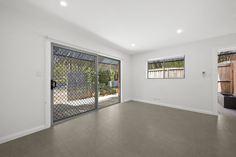 Photo - 1 Dahlia Street, Greystanes NSW 2145 - Image 9