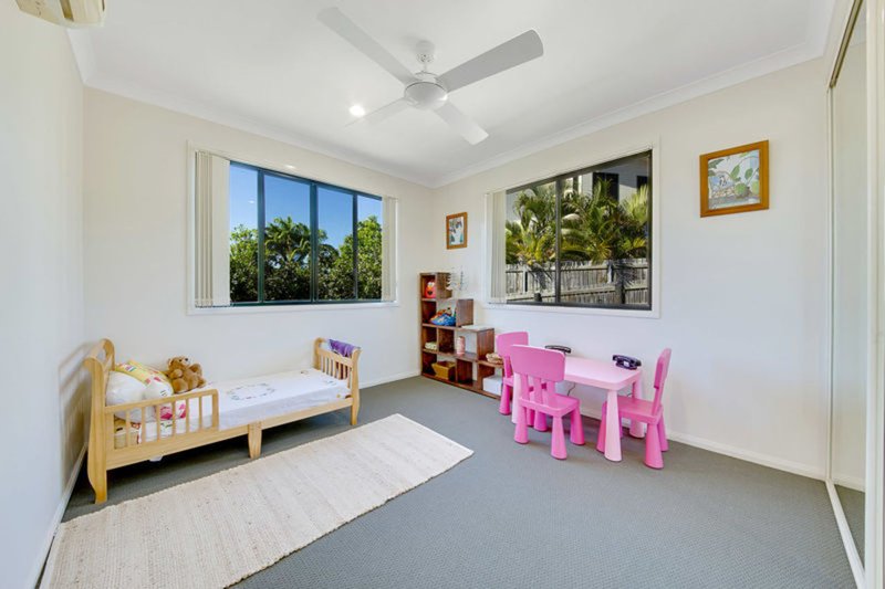 Photo - 1 Danielle Court, Boyne Island QLD 4680 - Image 8