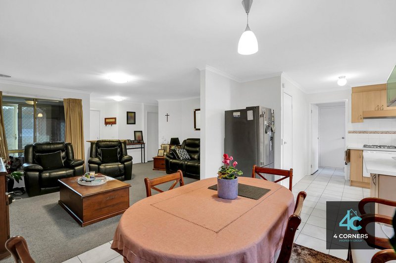Photo - 1 Danube Drive, Werribee VIC 3030 - Image 4