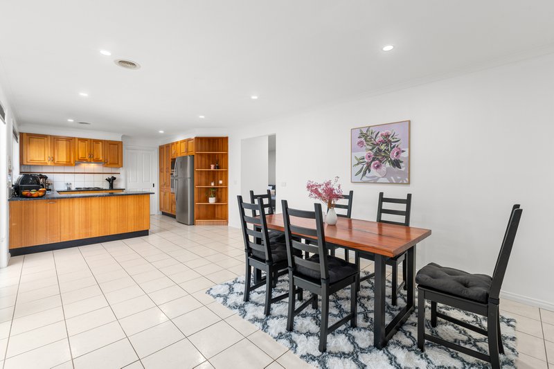 Photo - 1 Darius Terrace, South Morang VIC 3752 - Image 4