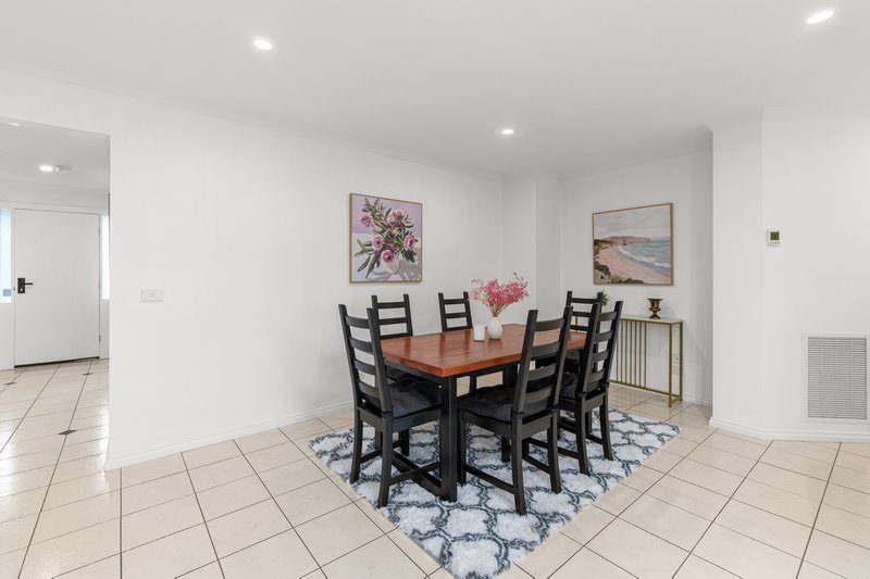 Photo - 1 Darius Terrace, South Morang VIC 3752 - Image 5