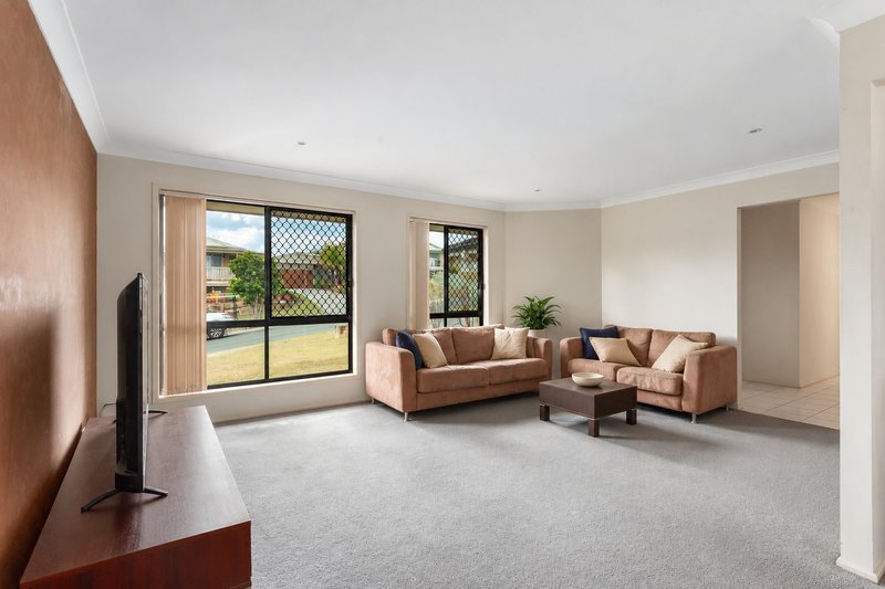 Photo - 1 Darlington Court, Flinders View QLD 4305 - Image 5