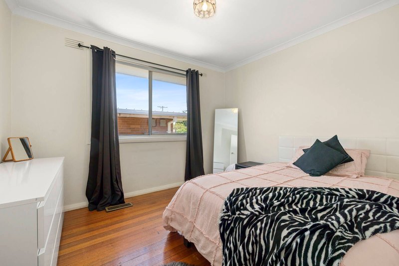 Photo - 1 Davey Court, Springvale VIC 3171 - Image 7