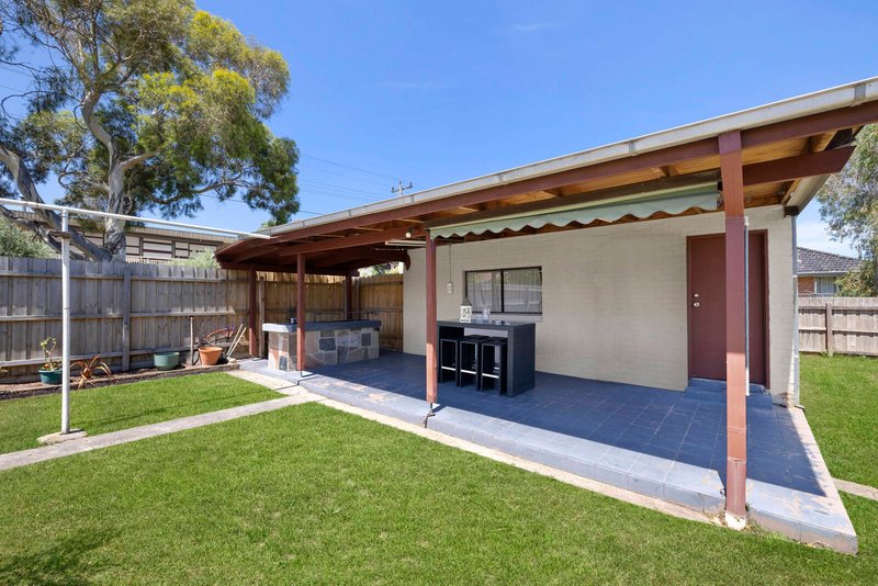 Photo - 1 Davey Court, Springvale VIC 3171 - Image 9