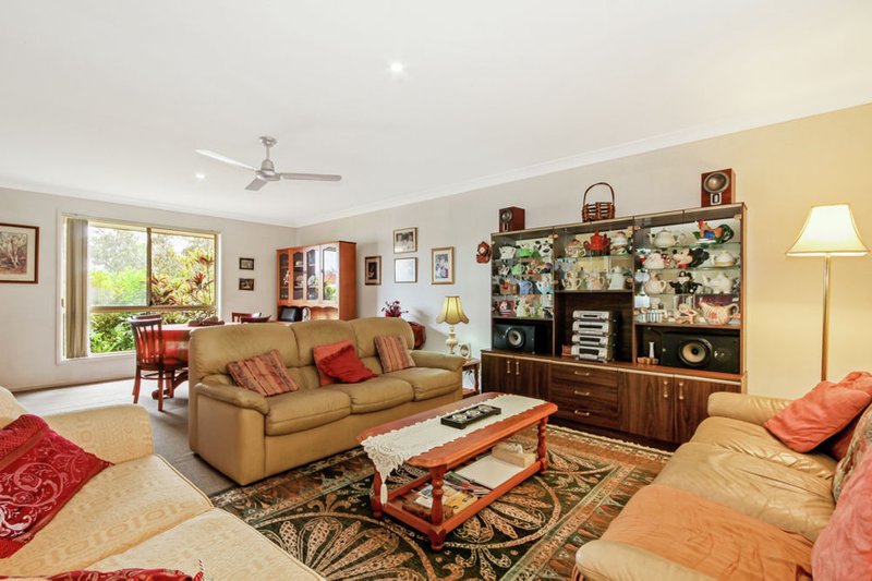 Photo - 1 David Close, Redcliffe QLD 4020 - Image 5