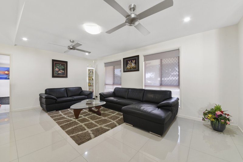 Photo - 1 David Street, Bracken Ridge QLD 4017 - Image 6