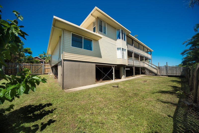 Photo - 1 Daydream Court, Cannonvale QLD 4802 - Image 8