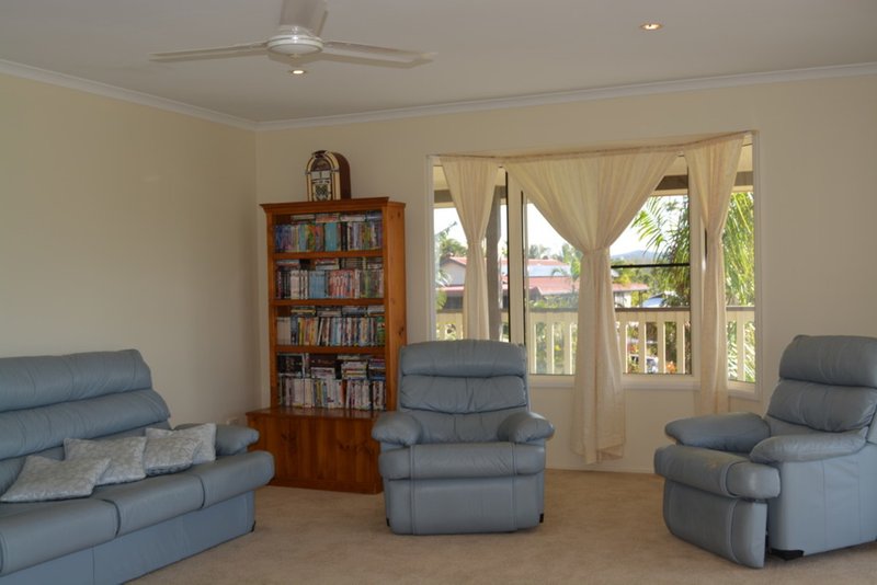 Photo - 1 Daydream Court, Cannonvale QLD 4802 - Image 15