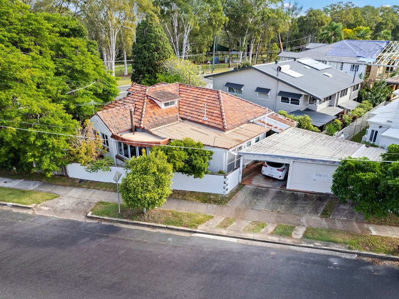 1 Deagon Street, Sandgate QLD 4017