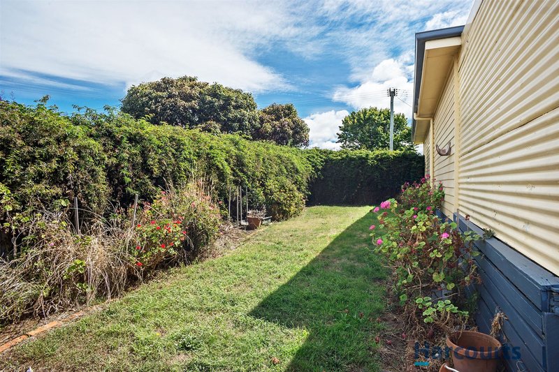 Photo - 1 Deane Street, Devonport TAS 7310 - Image 8