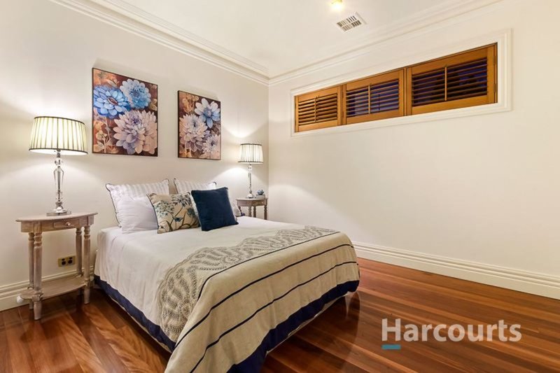 Photo - 1 Deirdre Street, Glen Waverley VIC 3150 - Image 11