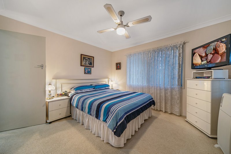 Photo - 1 Delsia Street, Rochedale South QLD 4123 - Image 9