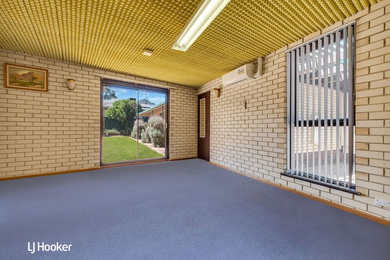 Photo - 1 Derribong Road, Modbury North SA 5092 - Image 16