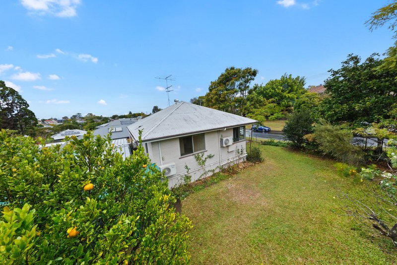 Photo - 1 Diamond Street, Holland Park QLD 4121 - Image 12