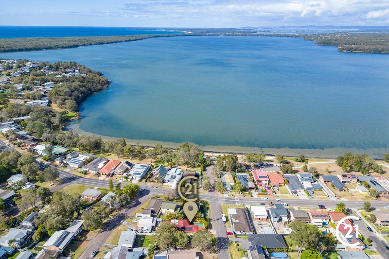 Photo - 1 Dianne Avenue, Lake Munmorah NSW 2259 - Image 2