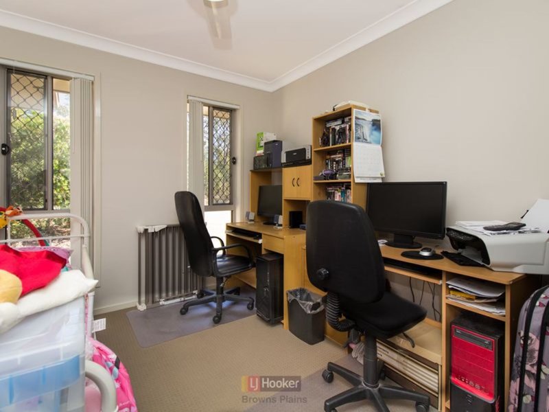 Photo - 1 Diller Drive, Crestmead QLD 4132 - Image 4