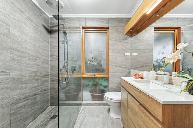 Photo - 1 Dion Drive, Carrum Downs VIC 3201 - Image 9