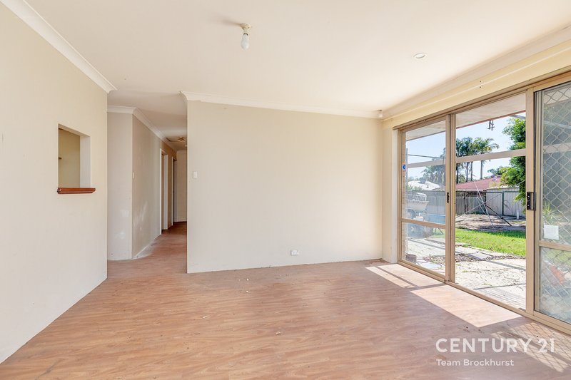 Photo - 1 Discovery Drive, Thornlie WA 6108 - Image 10