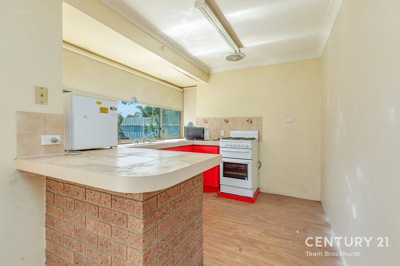 Photo - 1 Discovery Drive, Thornlie WA 6108 - Image 13