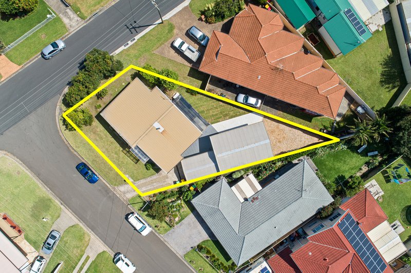 Photo - 1 Doone Street, Barrack Heights NSW 2528 - Image 17