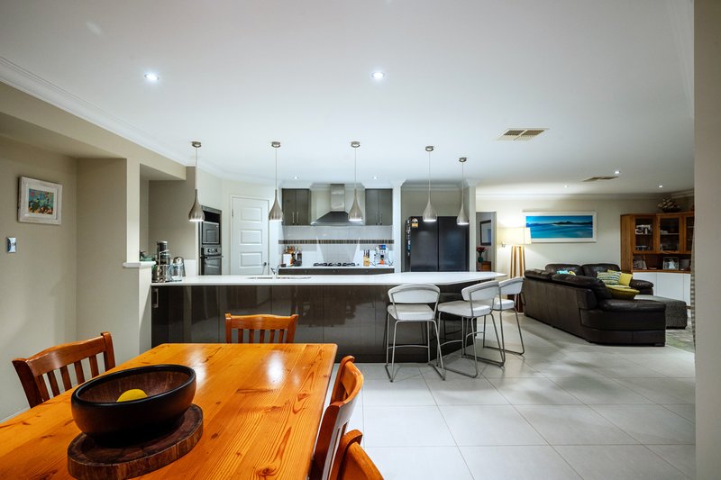 Photo - 1 Dotterel Green, Jindalee WA 6036 - Image 9