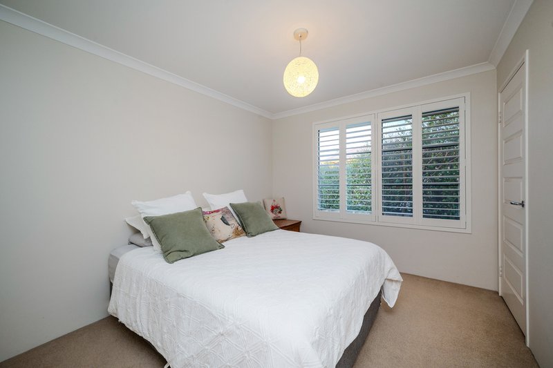 Photo - 1 Dotterel Green, Jindalee WA 6036 - Image 12