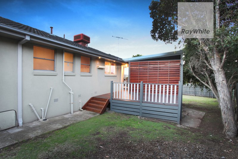 Photo - 1 Drake Close, Gladstone Park VIC 3043 - Image 24